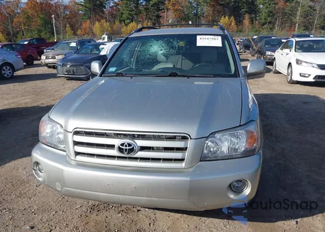 2004 Toyota Highlander V6 z USA, uszkodzony, nr VIN JTEDP21A940021592